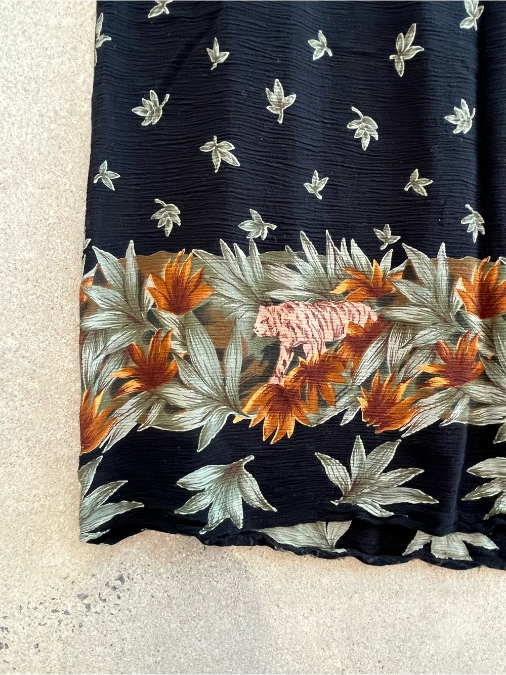 Vintage Brody Myles Black Floral Border Print Midi Skirt Size 18 - Picture 3 of 7